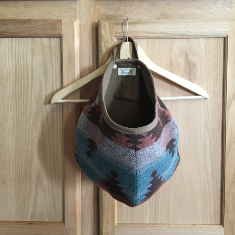 Shorty Giant Southwest Style Hanging Pod