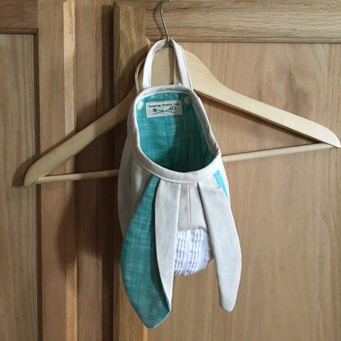 Medium Bunny Hanging Pod - Jade
